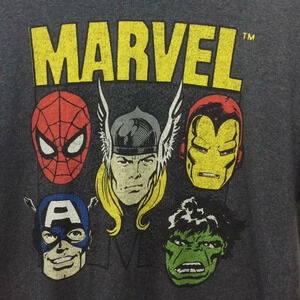 Marvel Gray Superheroes Head Shots Large T-Shirt